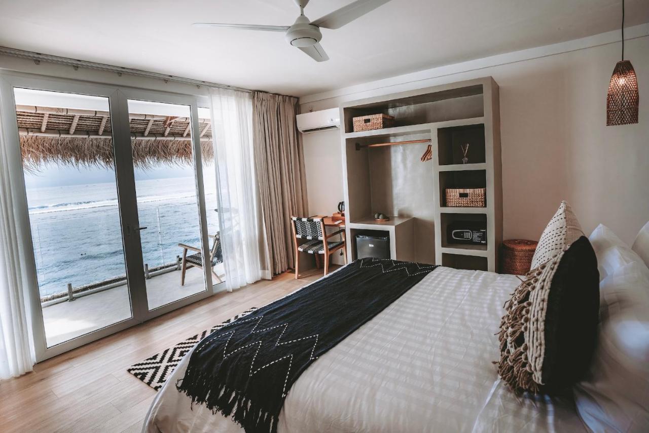 Legends Beachfront Resort 울루와뚜 외부 사진