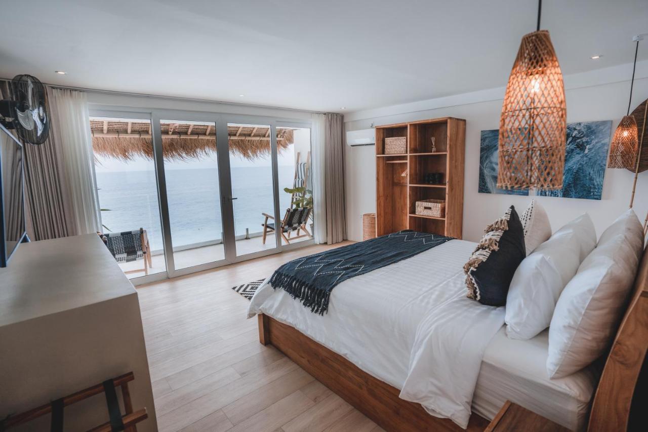 Legends Beachfront Resort 울루와뚜 외부 사진