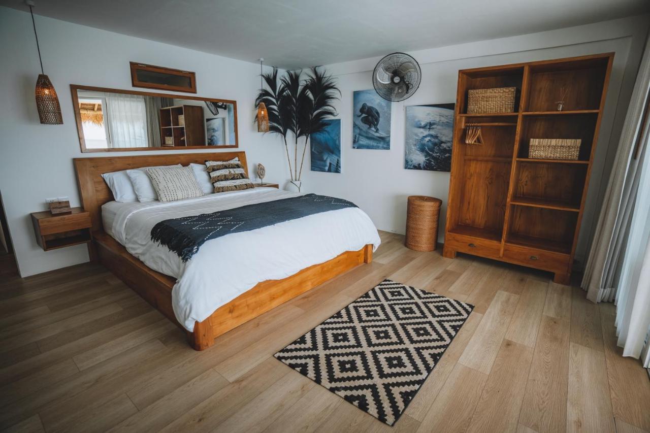 Legends Beachfront Resort 울루와뚜 외부 사진